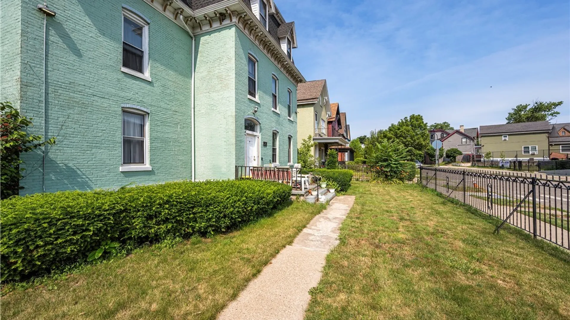 Property at 118 Cottage Street, Buffalo, NY 14201 29