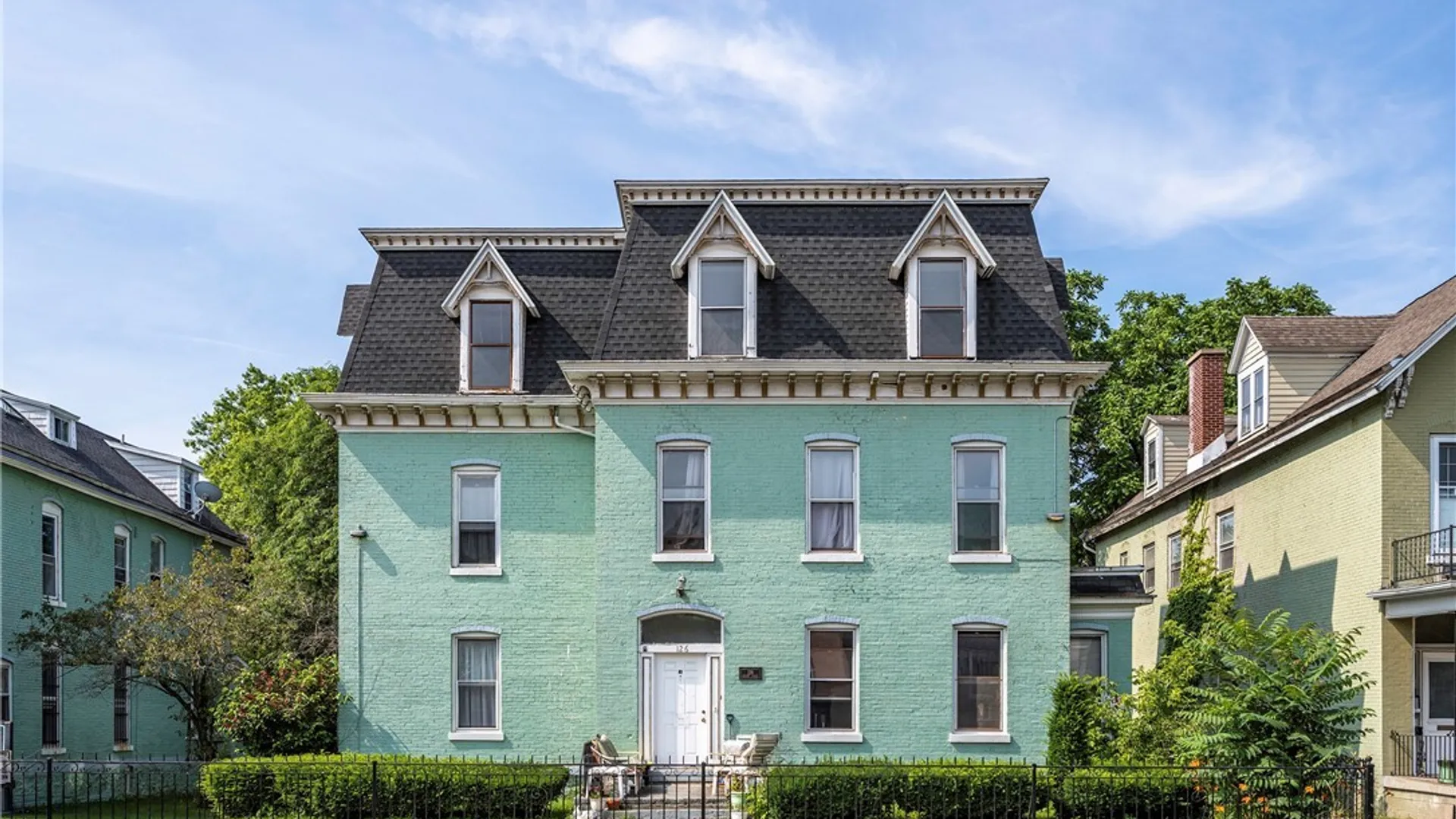 Property at 118 Cottage Street, Buffalo, NY 14201 7