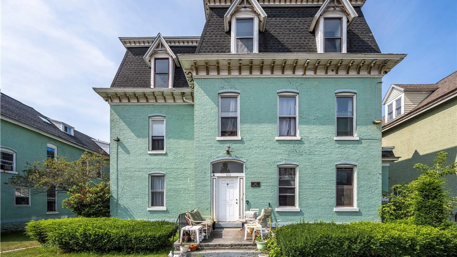 Property at 118 Cottage Street, Buffalo, NY 14201 9
