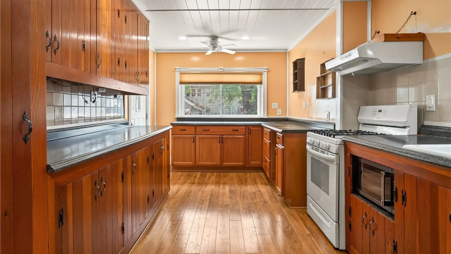 Property at 113 Kislingbury Street, Rochester, NY 14613 16