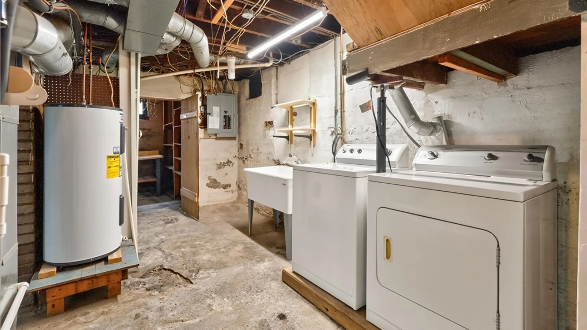 Property at 113 Kislingbury Street, Rochester, NY 14613 38