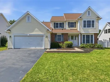 88 Hamlin Drive, Canandaigua City, NY 14424