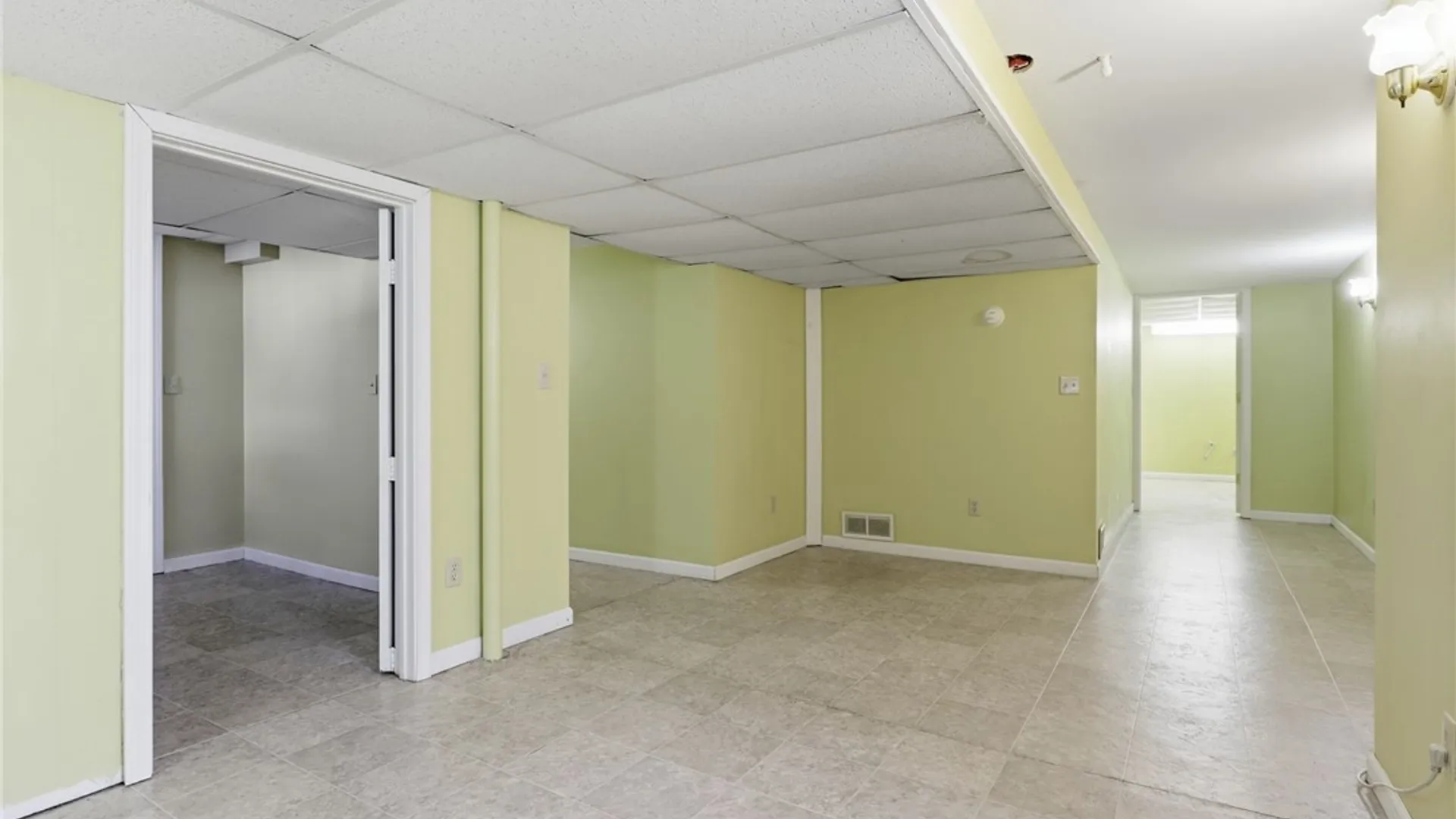 Property at 88 Hamlin Drive, Canandaigua City, NY 14424 26