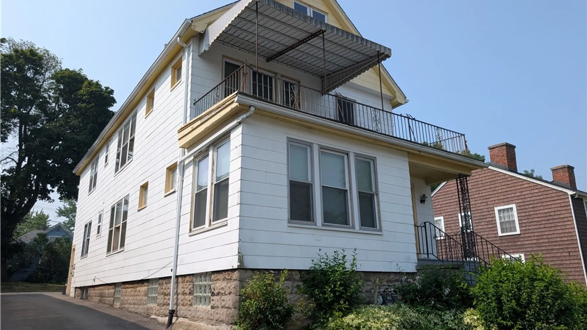 Property at 50 Flower Street, Buffalo, NY 14214 2
