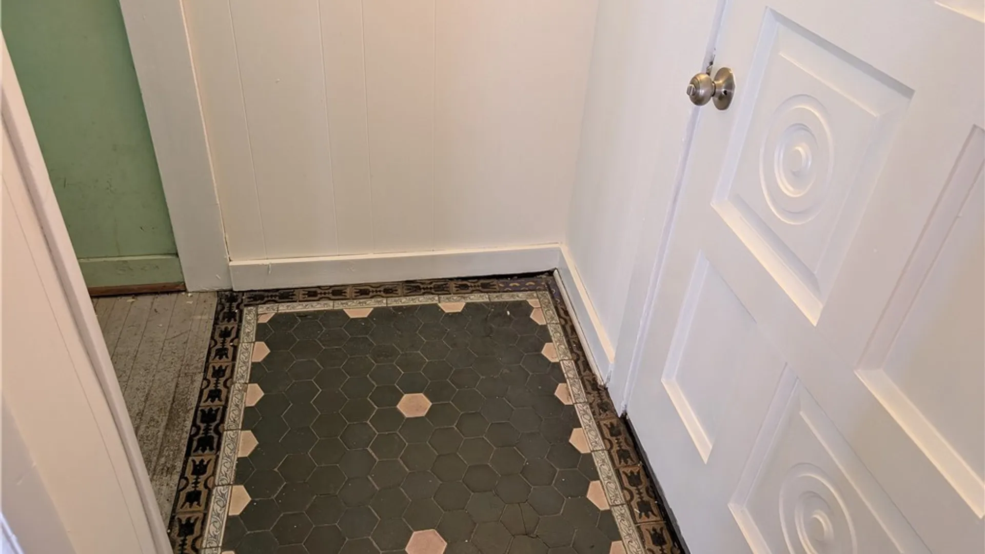 Property at 50 Flower Street, Buffalo, NY 14214 12