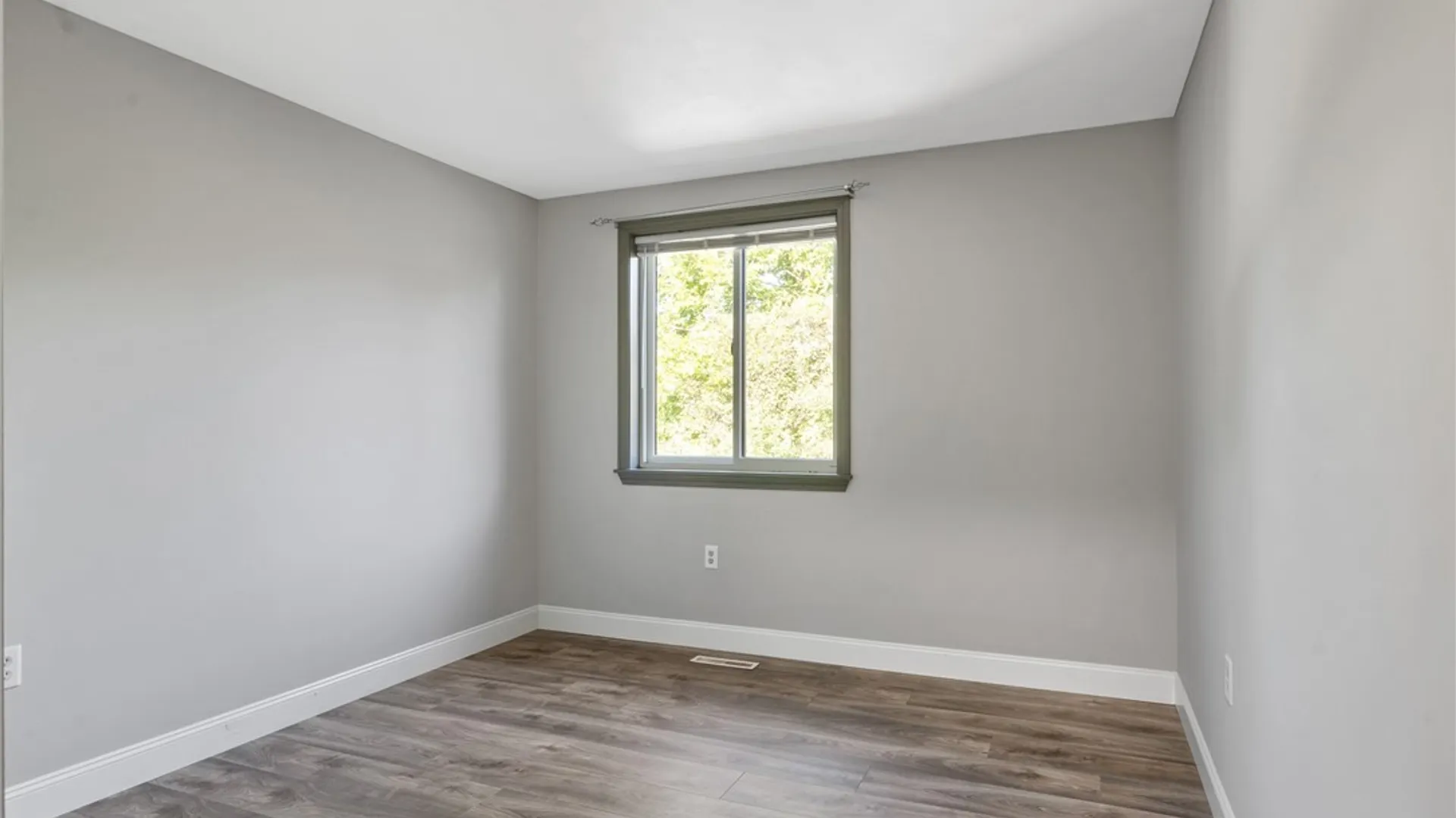 Property at 8376 Zenith Drive, Clay, NY 13027 32