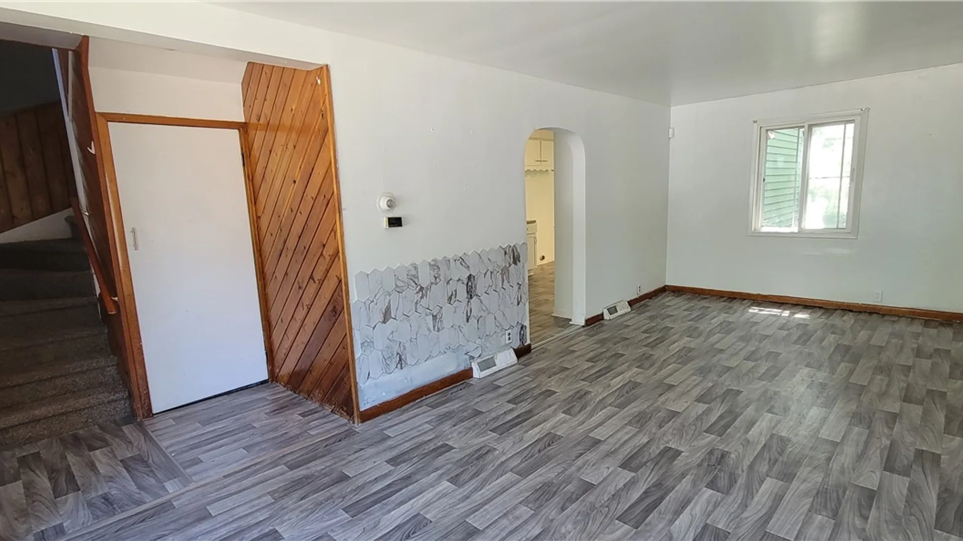 Property at 99 Mayer Avenue, Buffalo, NY 14207 7