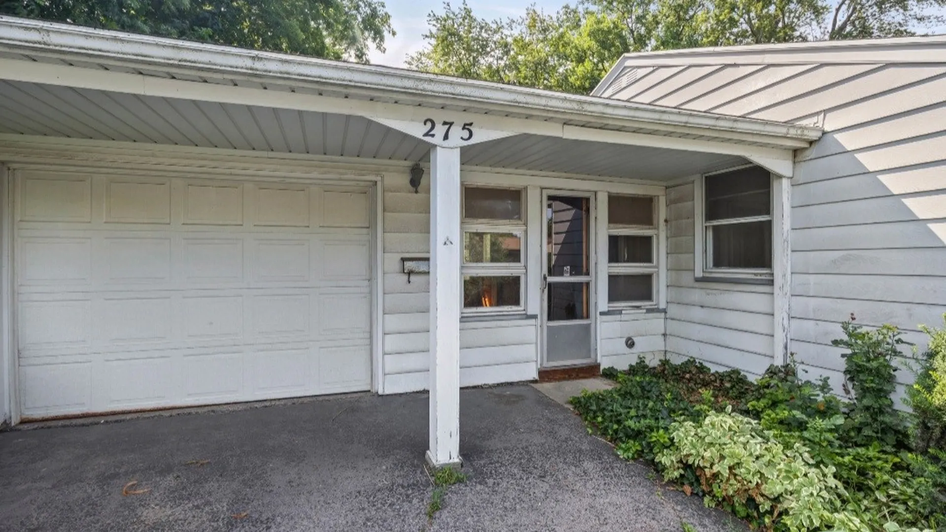 Property at 275 Biscayne Drive, Greece, NY 14612 4