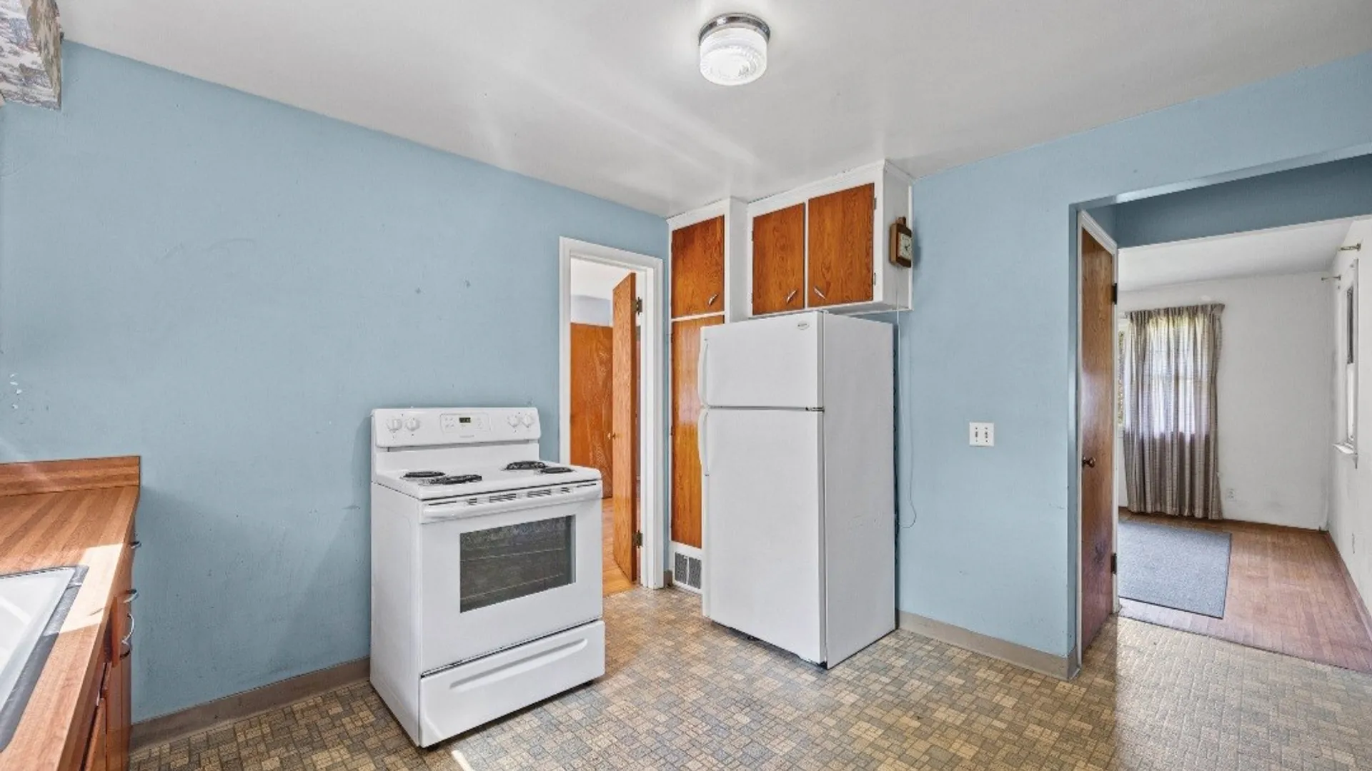 Property at 275 Biscayne Drive, Greece, NY 14612 8