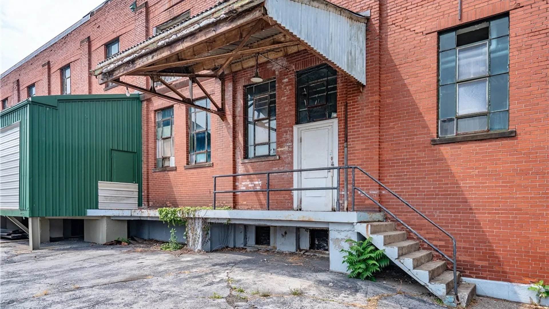 Property at 662 Fillmore Avenue, Buffalo, NY 14212 8