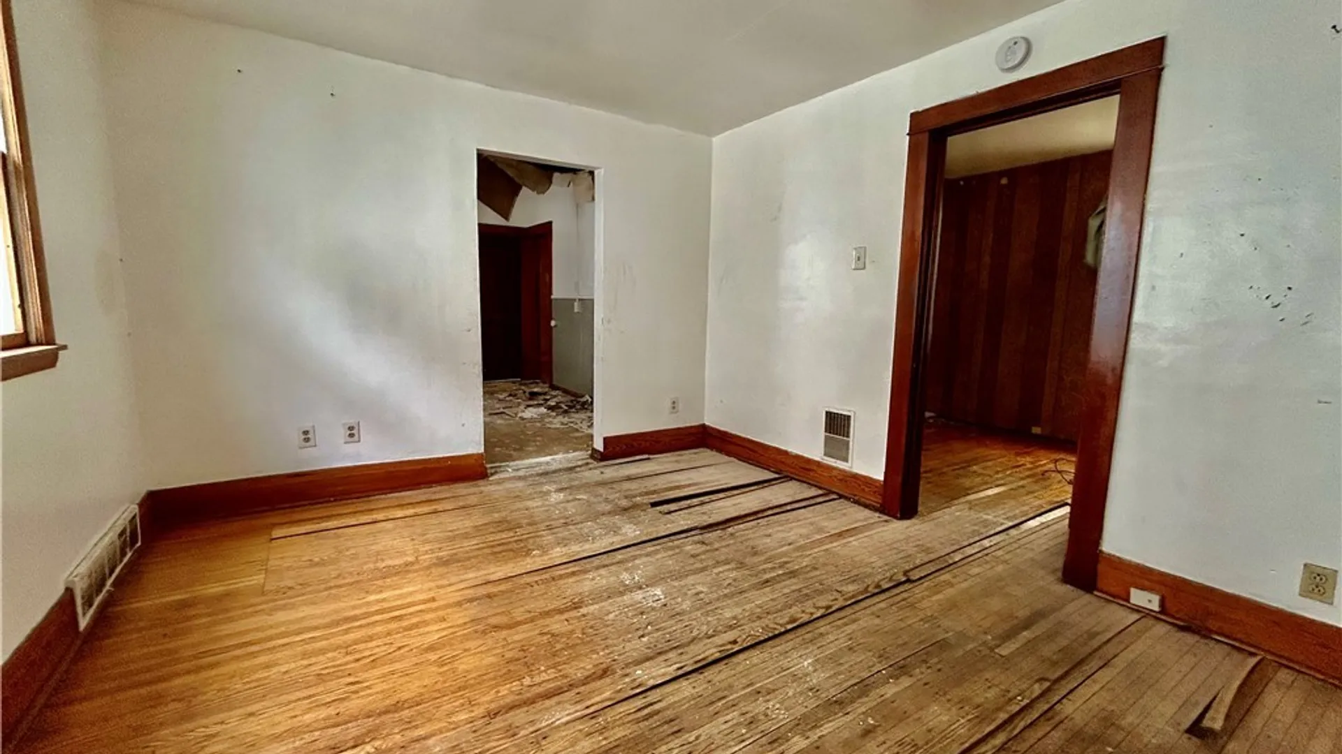 Property at 90 Theodore Street, Buffalo, NY 14211 3