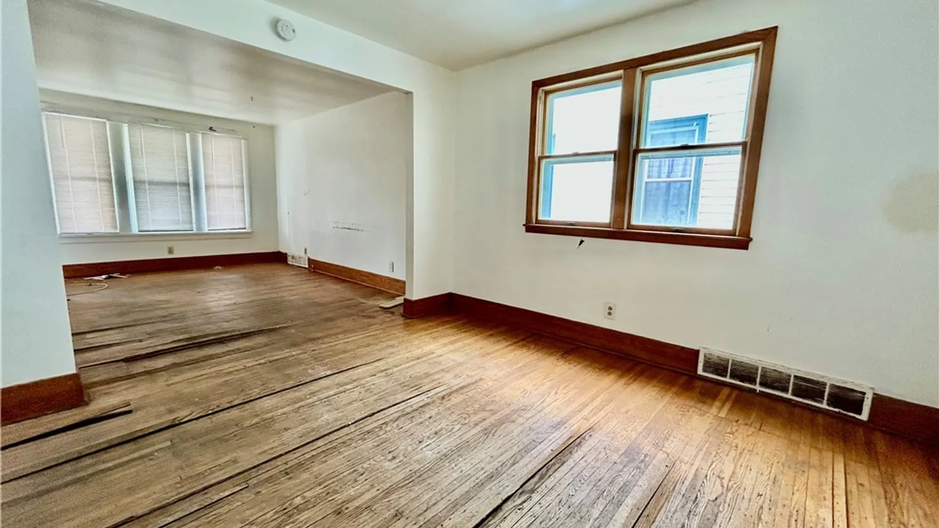 Property at 90 Theodore Street, Buffalo, NY 14211 4