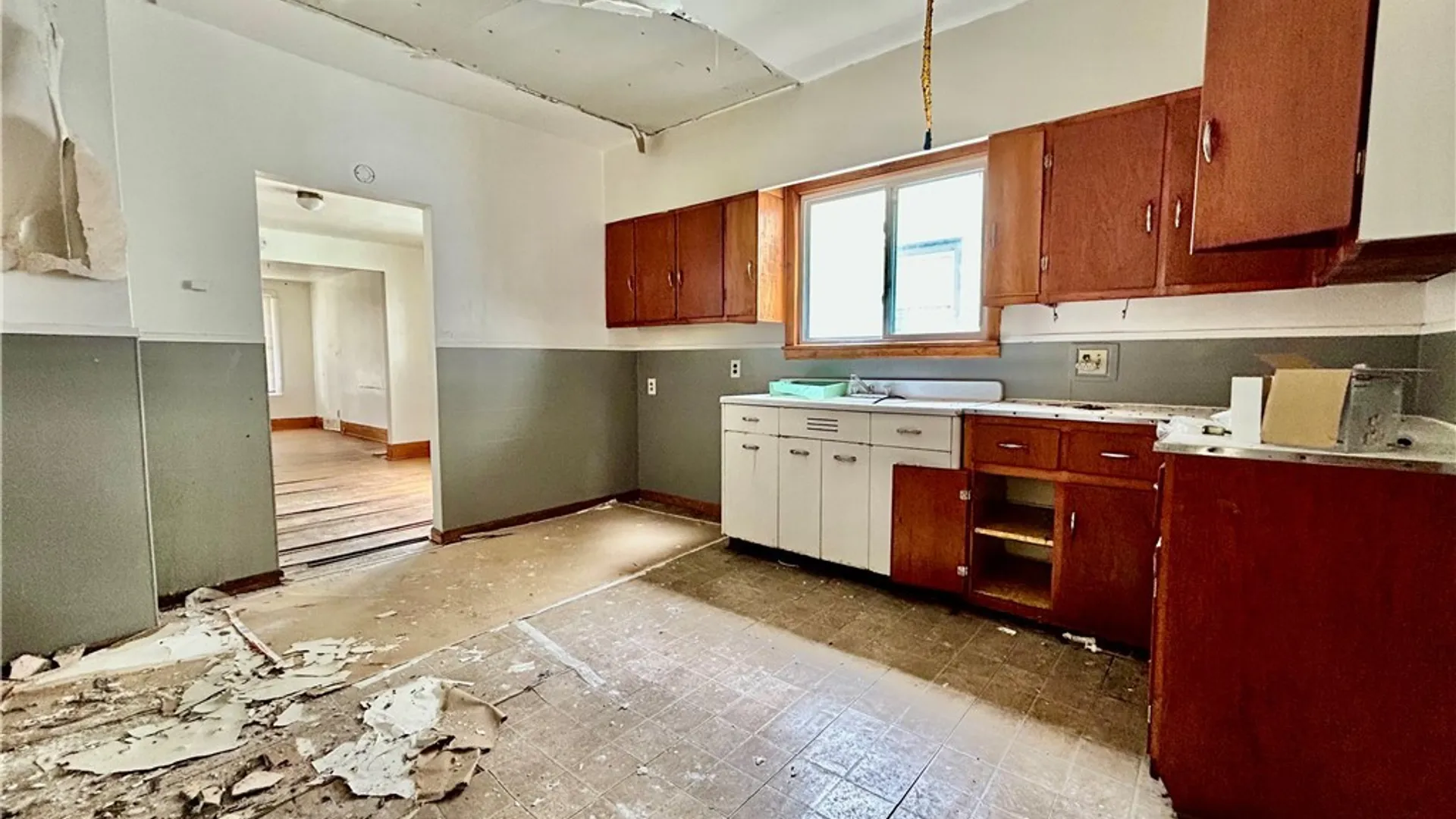 Property at 90 Theodore Street, Buffalo, NY 14211 6