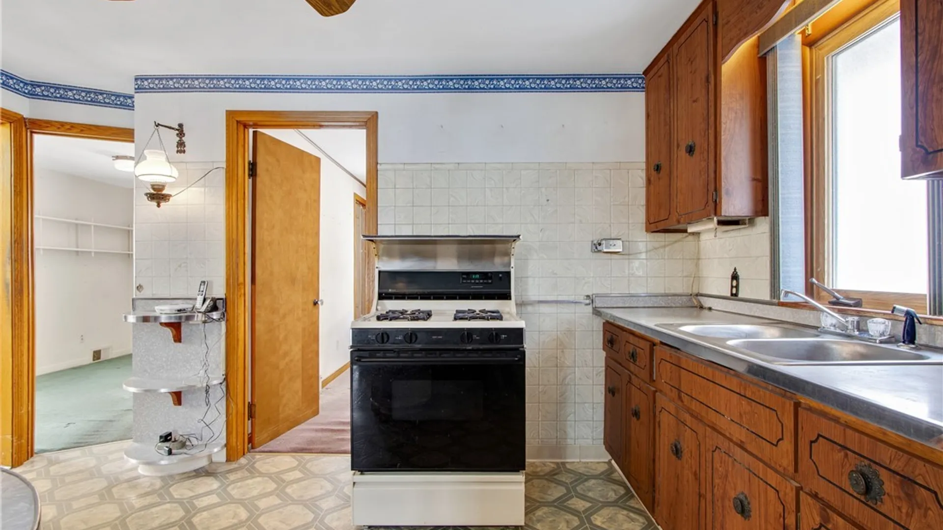 Property at 331 S Ogden Street, Buffalo, NY 14206 11