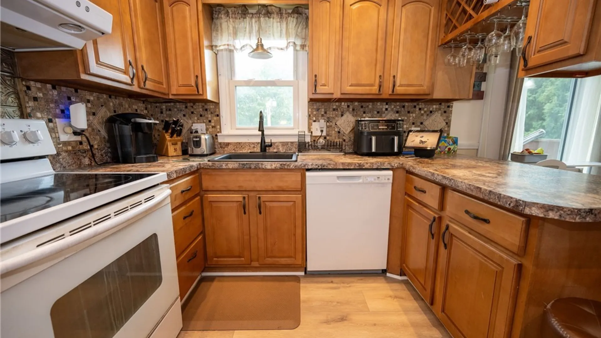 Property at 14 E Park Drive, Lockport City, NY 14094 2
