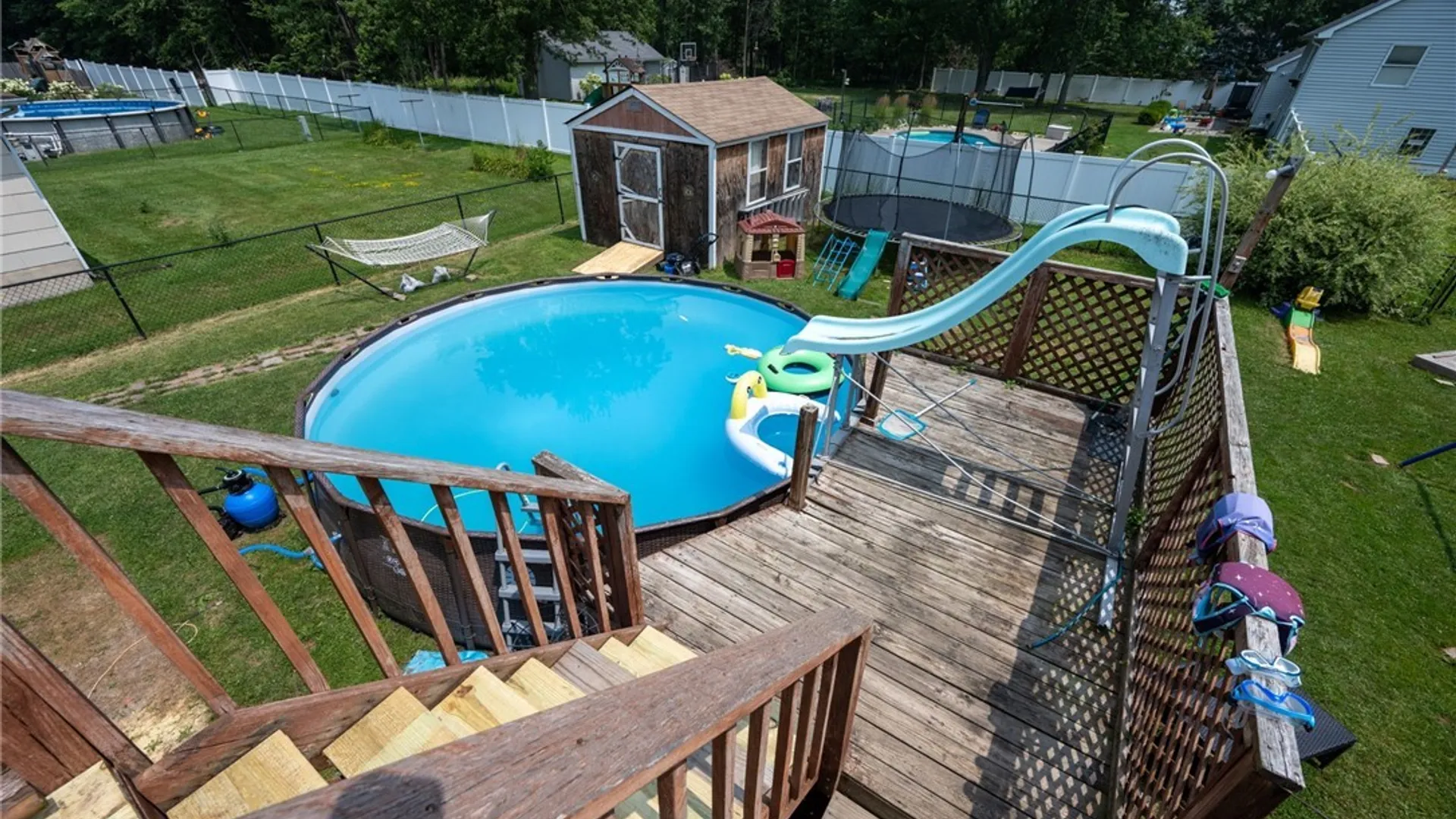 Property at 14 E Park Drive, Lockport City, NY 14094 25