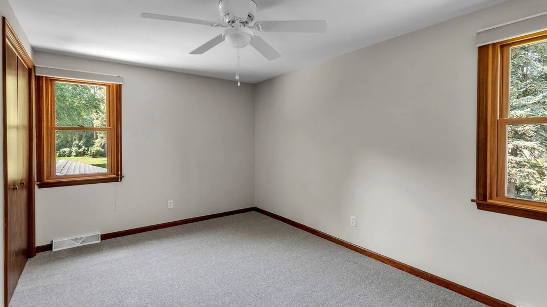 Property at 10875 Howe Road, Clarence, NY 14031 36
