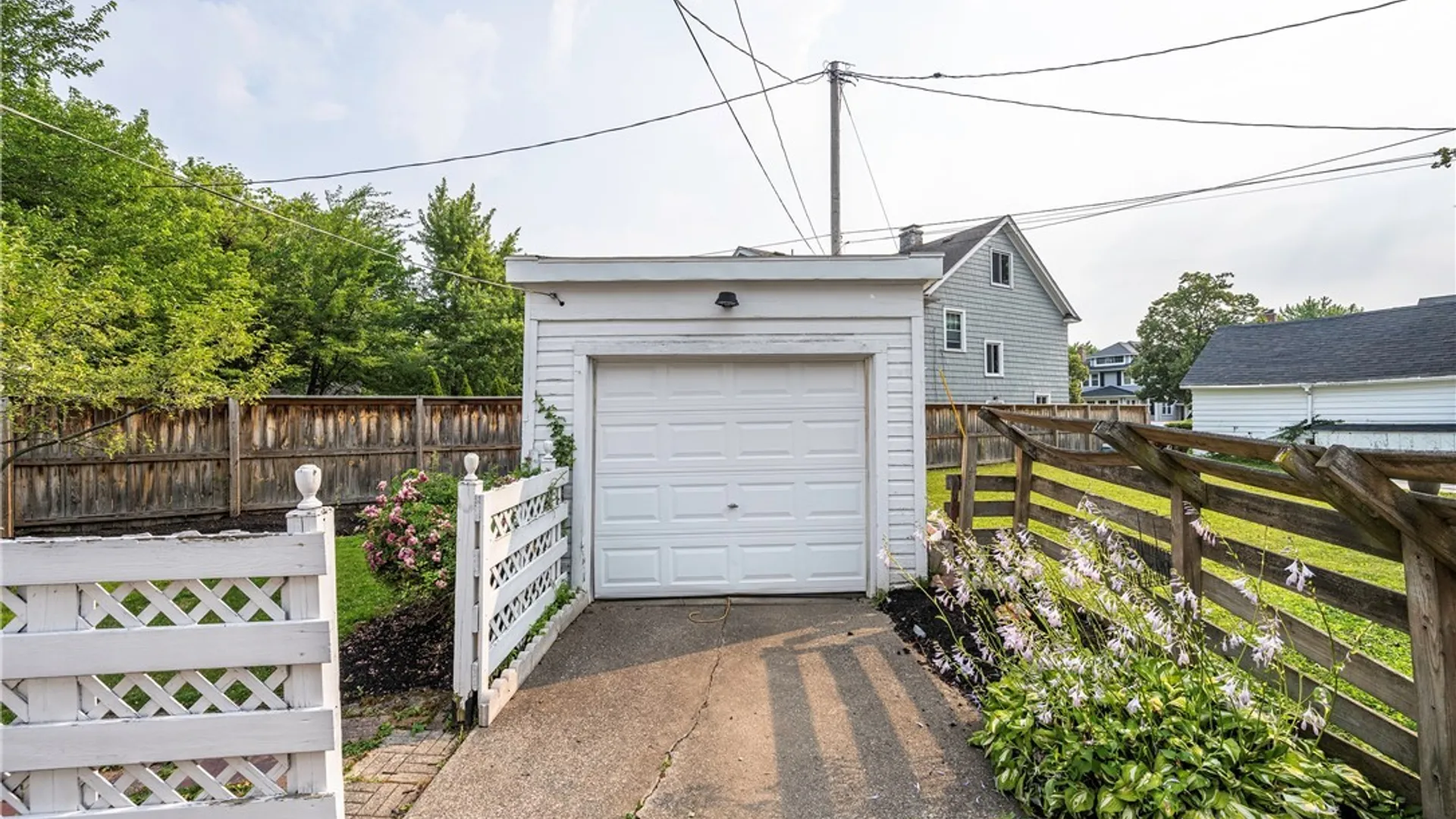Property at 11 North Drive, Buffalo, NY 14216 32