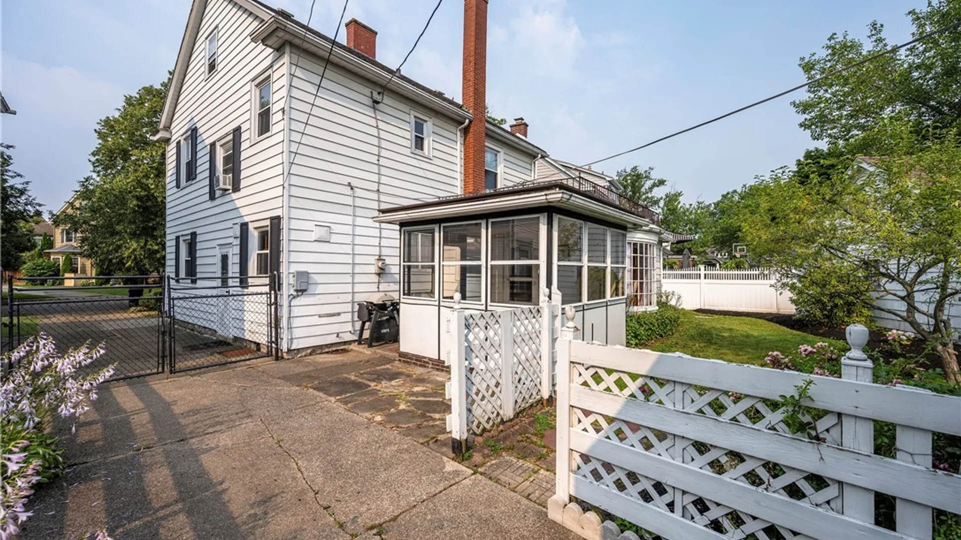 Property at 11 North Drive, Buffalo, NY 14216 33