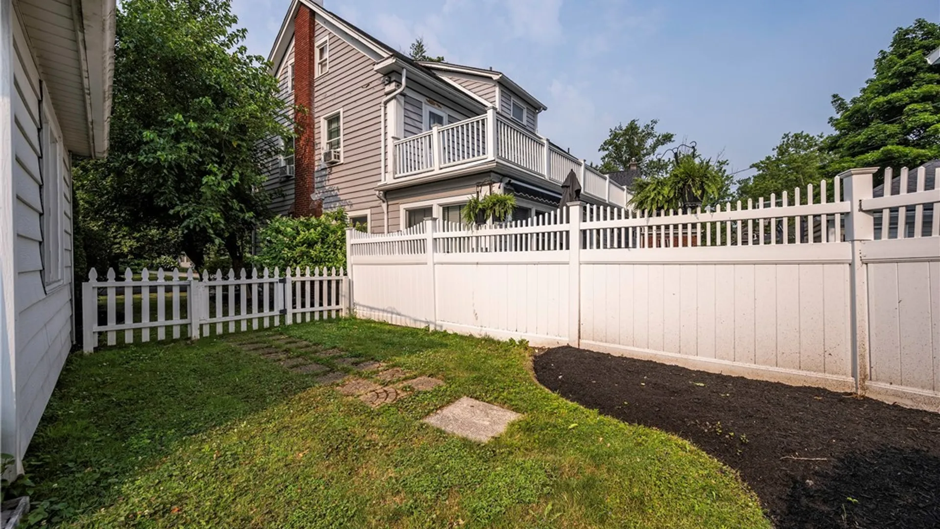 Property at 11 North Drive, Buffalo, NY 14216 36