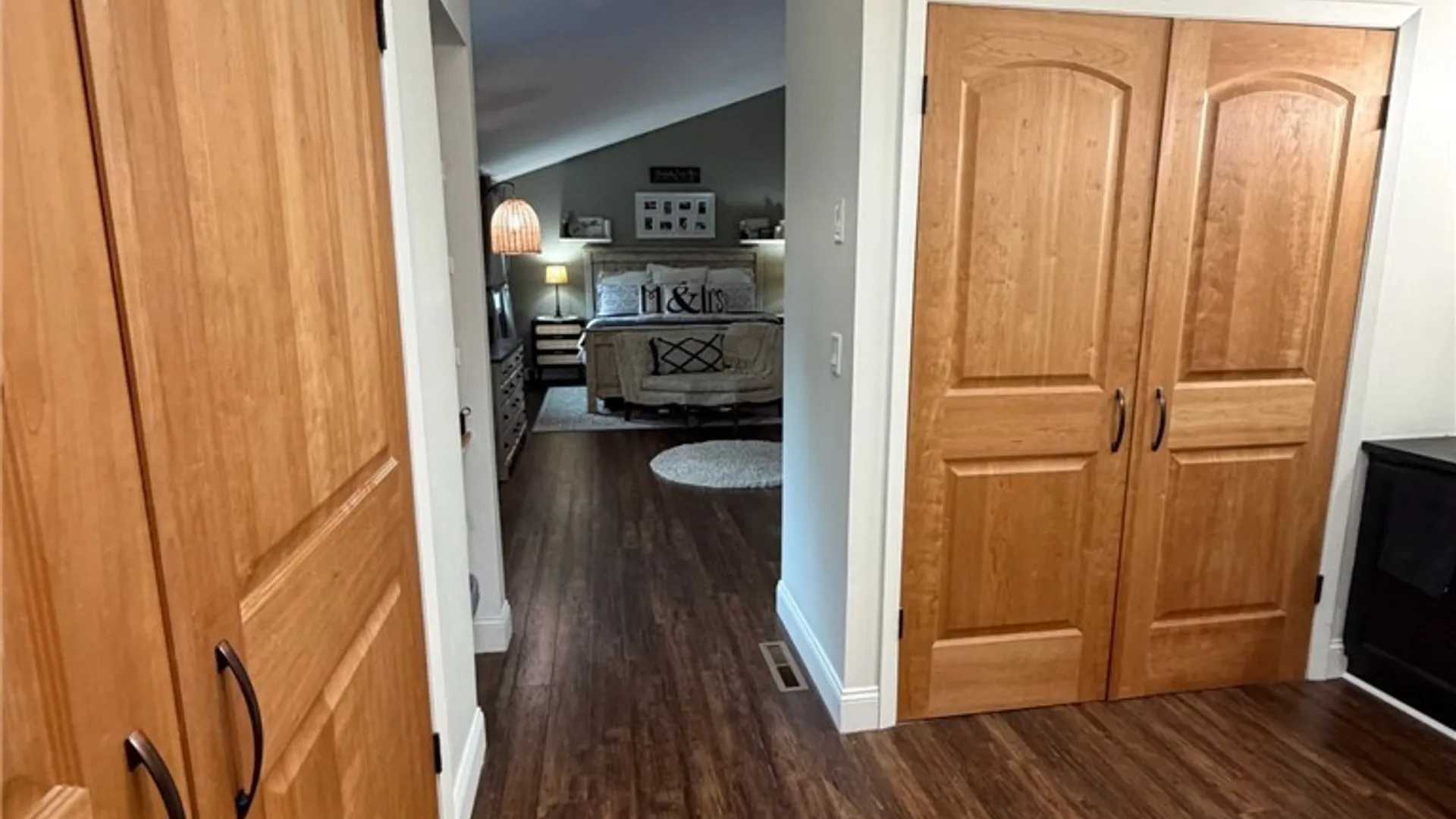 Property at 412 Weatheridge Drive, Camillus, NY 13031 22