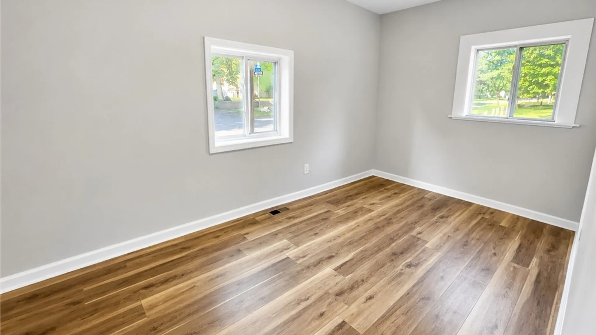 Property at 4 Lorimer Street, Rochester, NY 14608 10