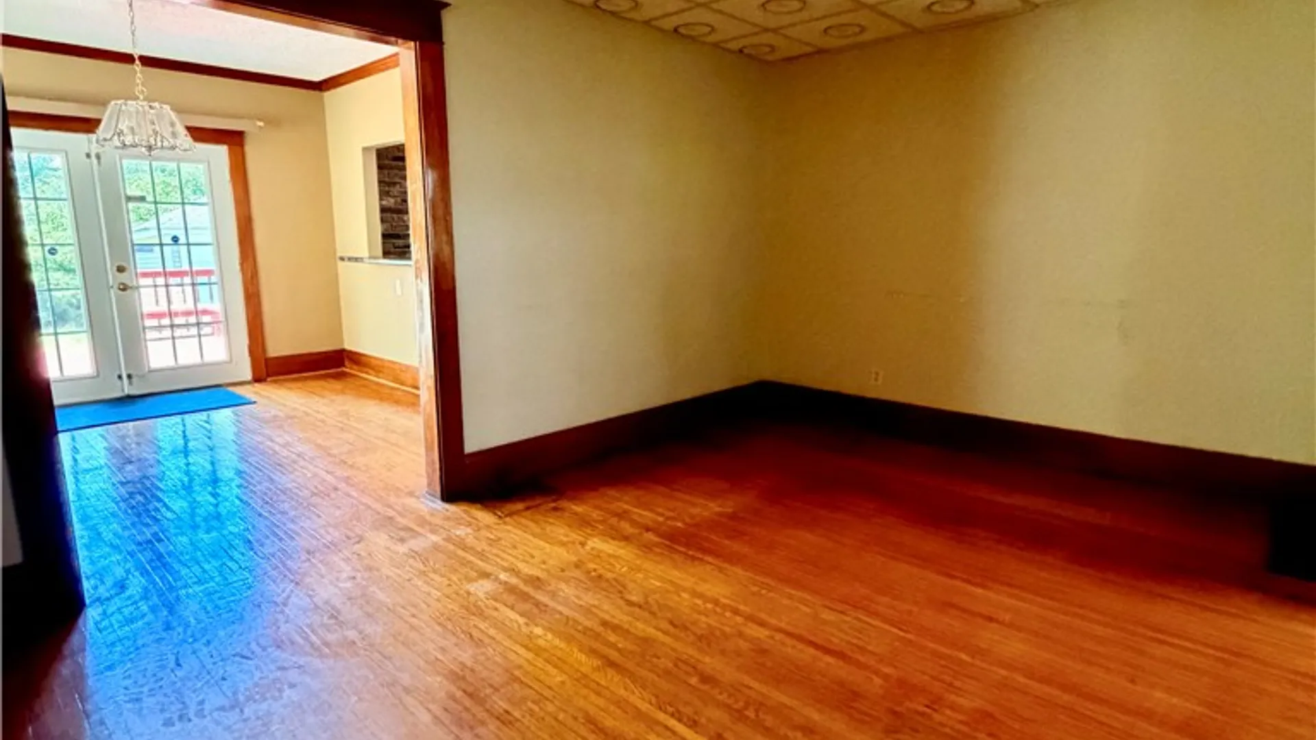 Property at 946 Arnett Boulevard, Rochester, NY 14619 6