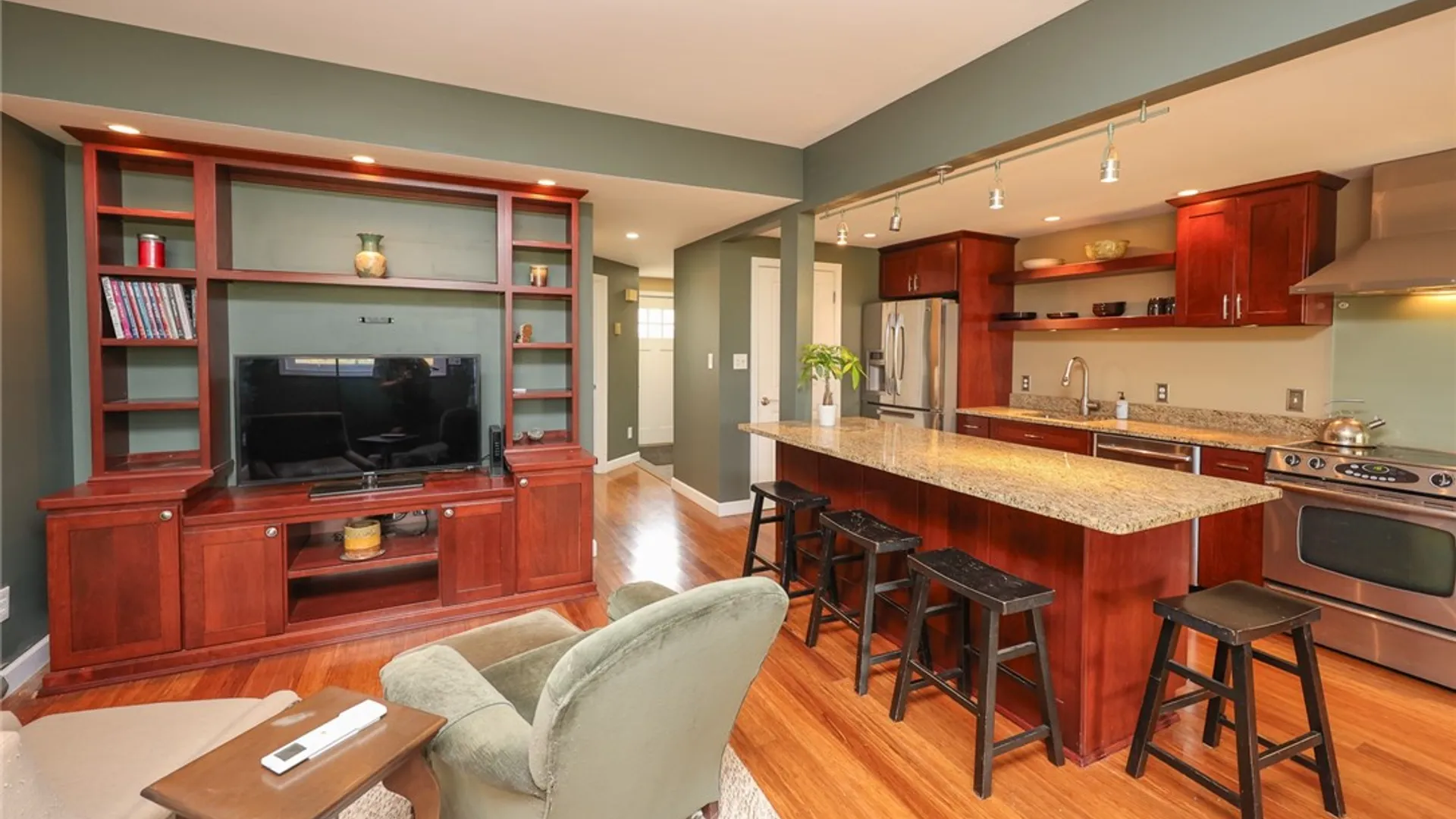 Property at 9 Golfside Circle, South Bristol, NY 14424 3