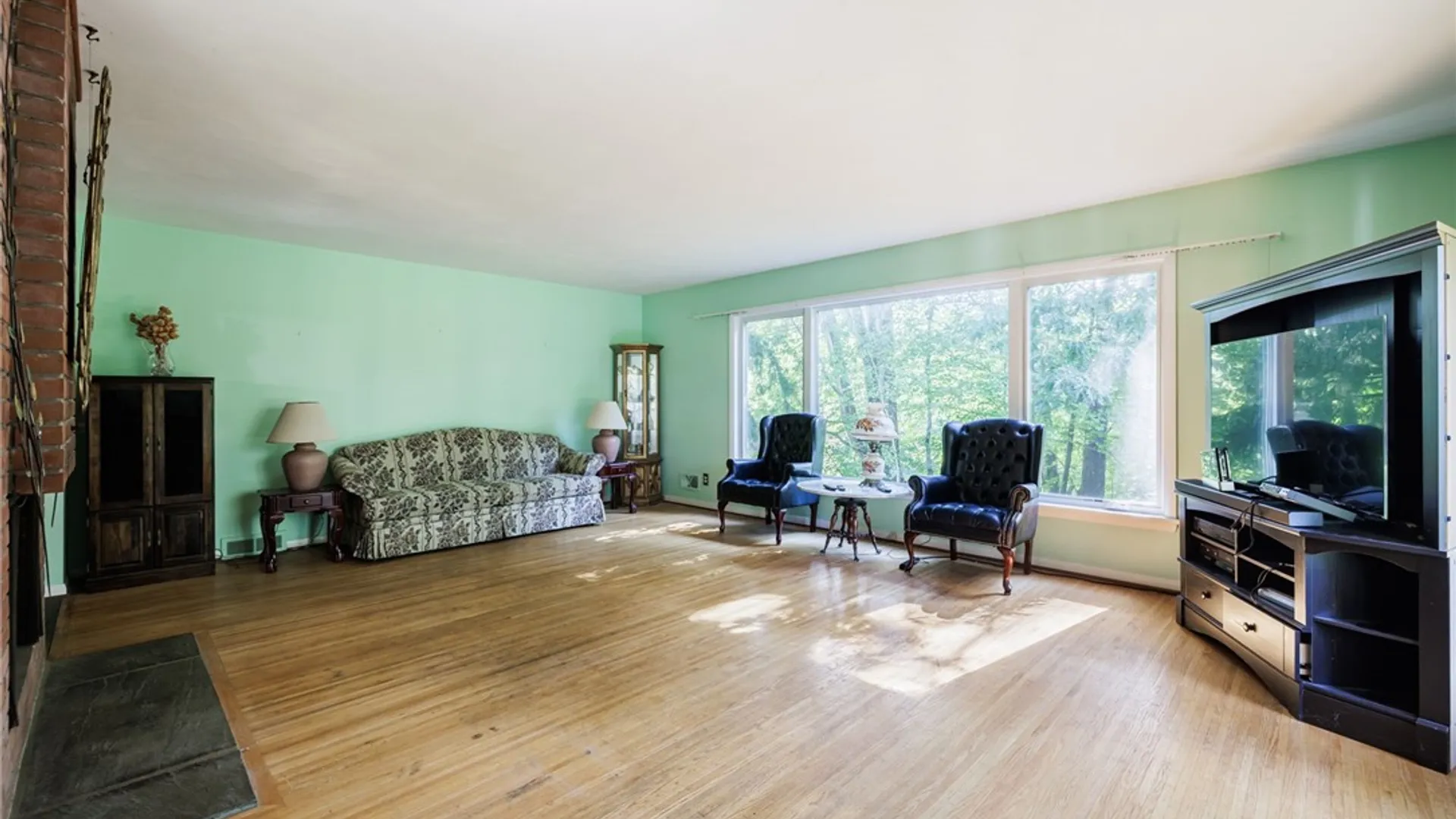 Property at 141 Glenview Lane, Irondequoit, NY 14609 14