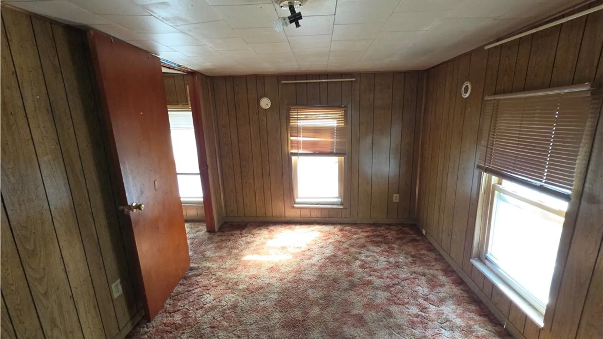 Property at 318 Hatch Street, Syracuse, NY 13205 5
