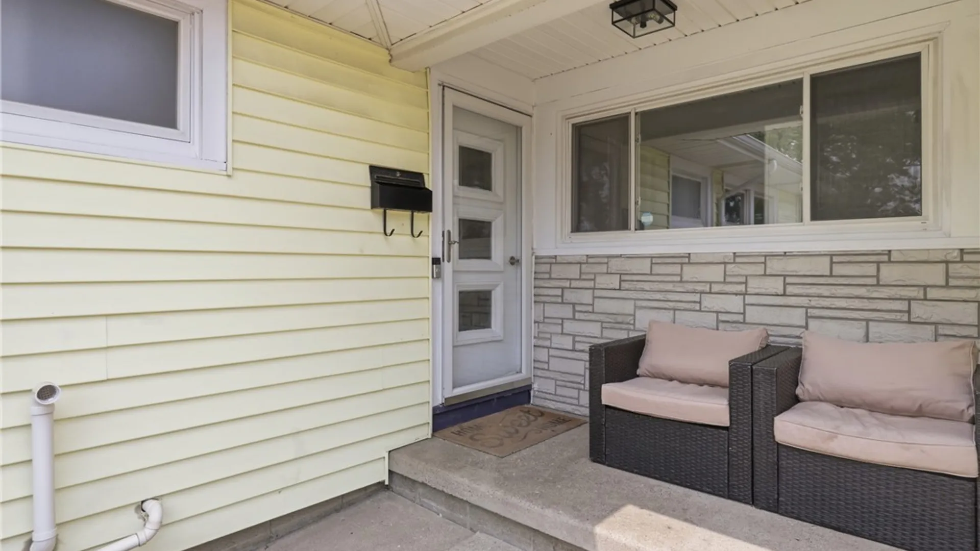Property at 303 Woodgate Road, Tonawanda, NY 14150 3
