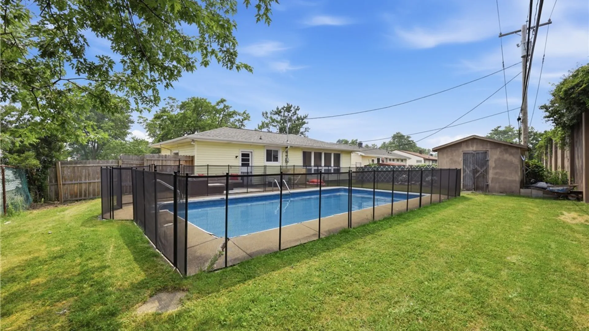 Property at 303 Woodgate Road, Tonawanda, NY 14150 38