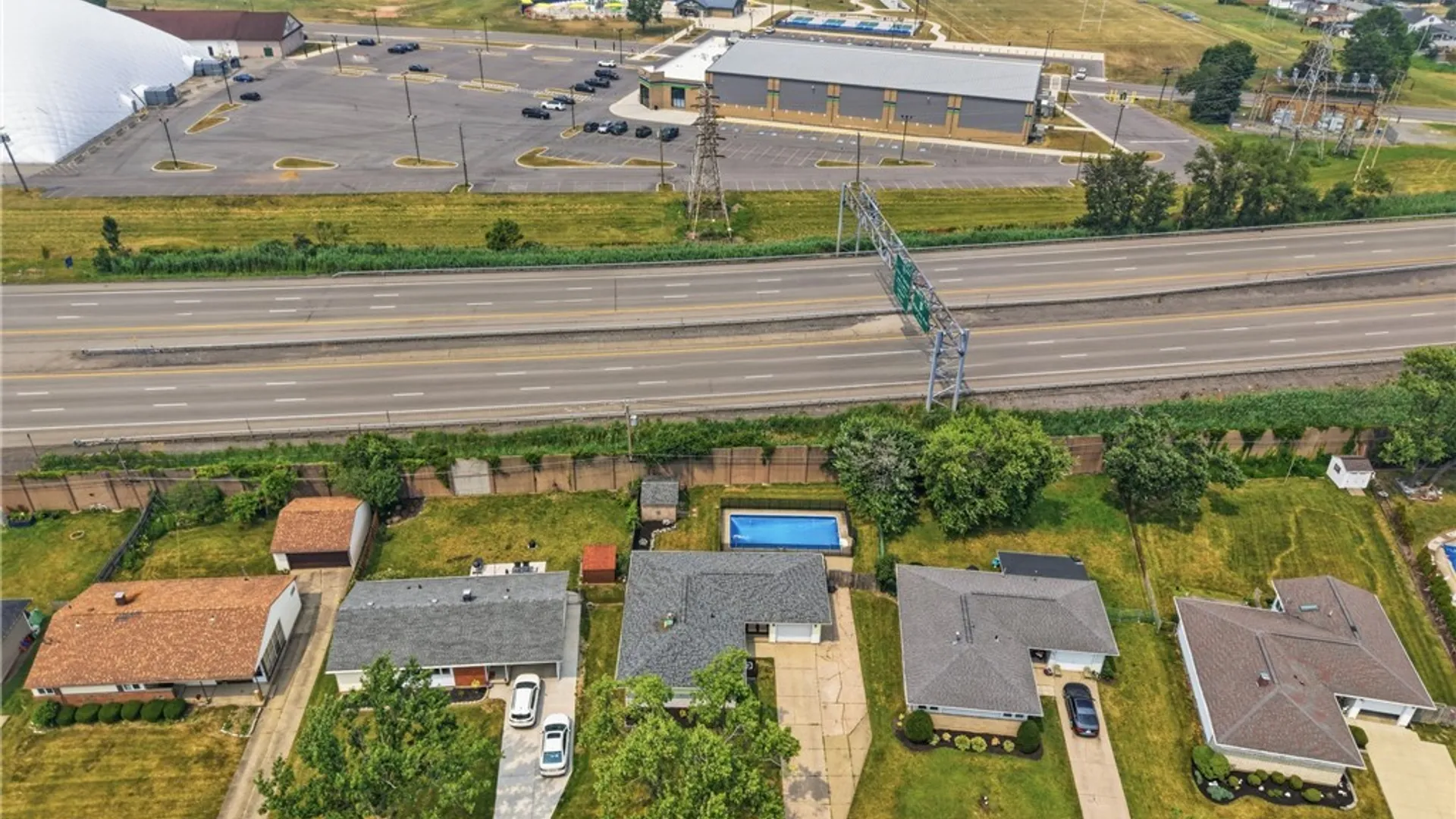 Property at 303 Woodgate Road, Tonawanda, NY 14150 42