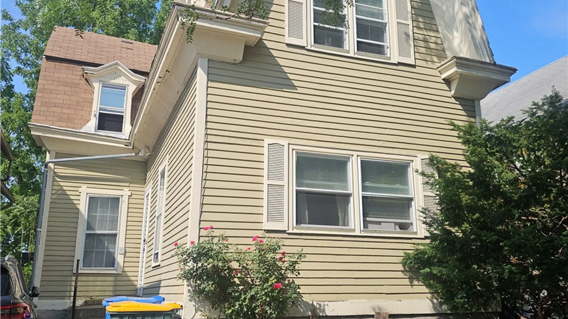 Property at 44 Park Avenue, Rochester, NY 14607 2