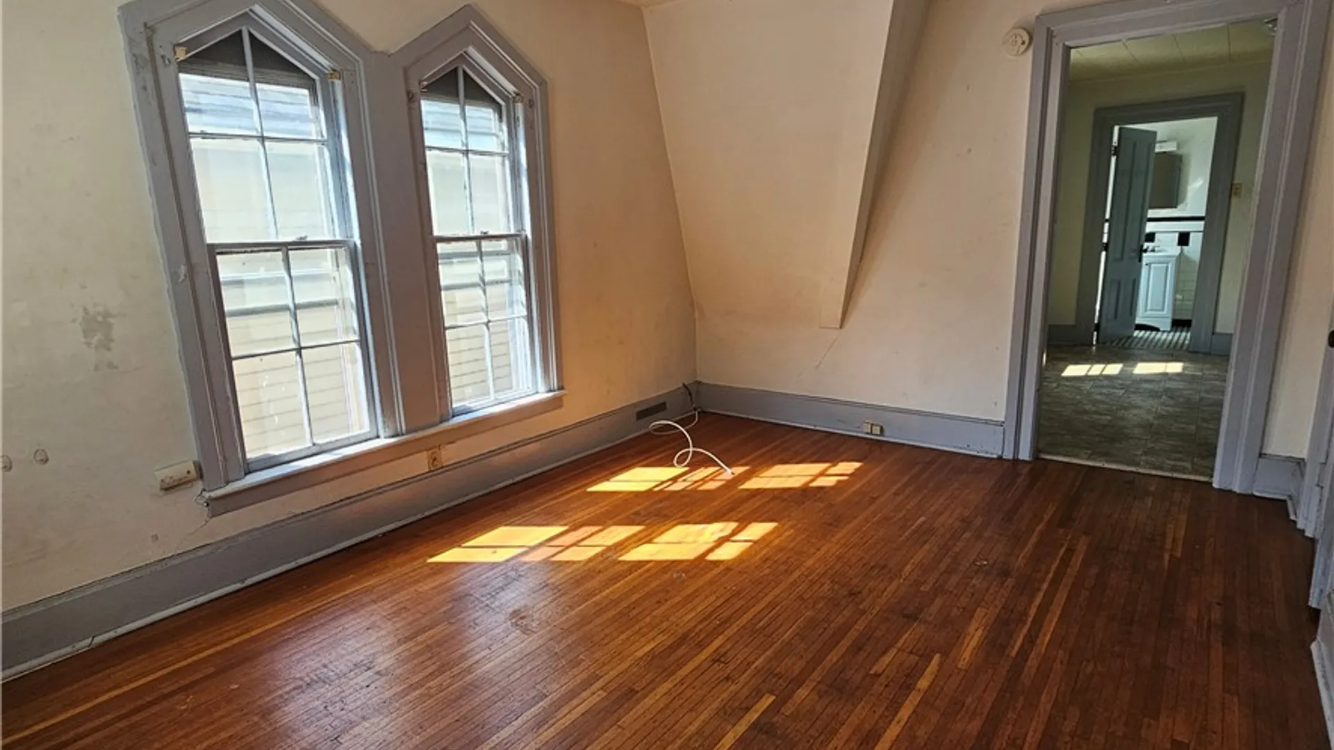 Property at 44 Park Avenue, Rochester, NY 14607 6