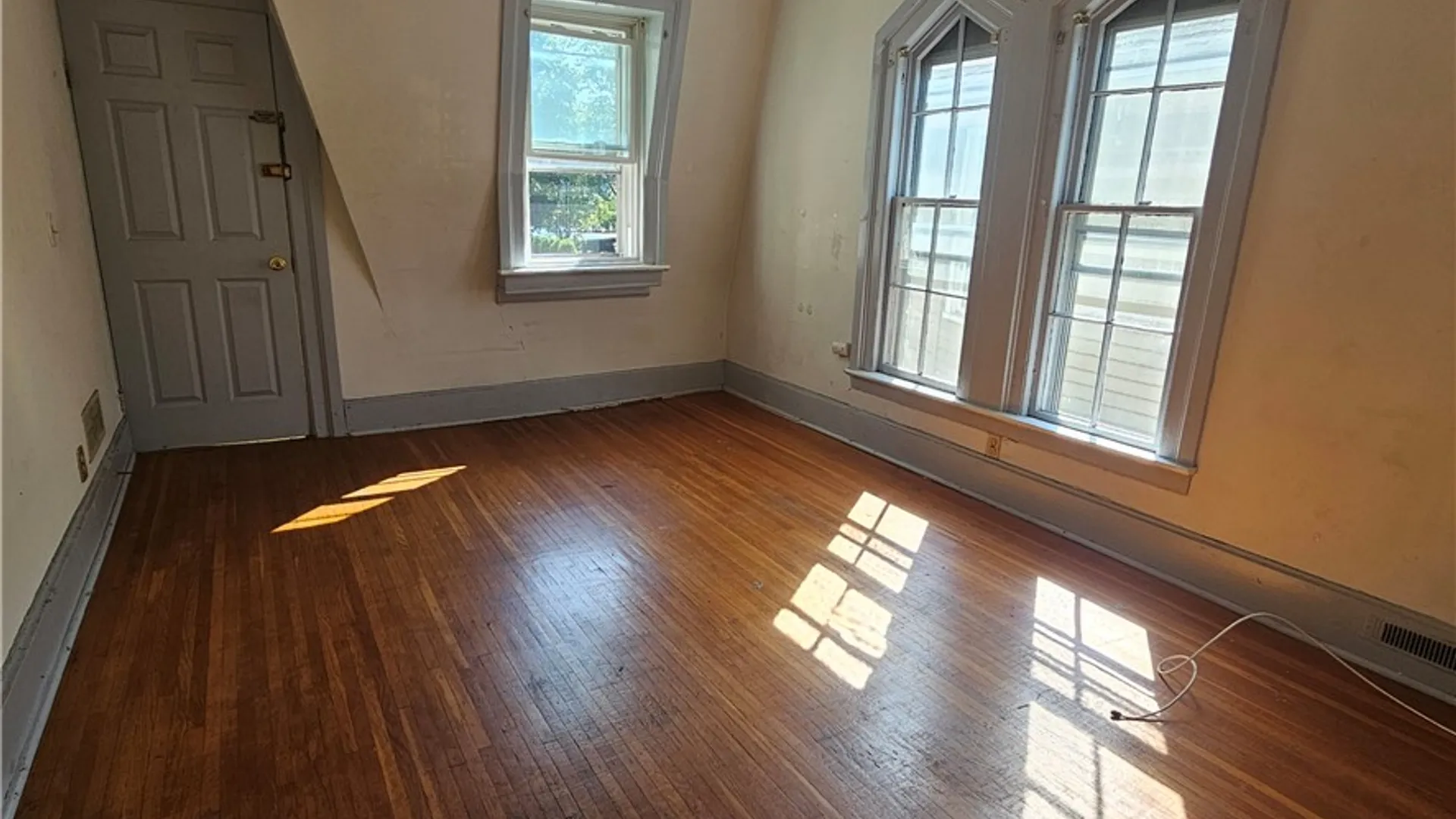 Property at 44 Park Avenue, Rochester, NY 14607 7