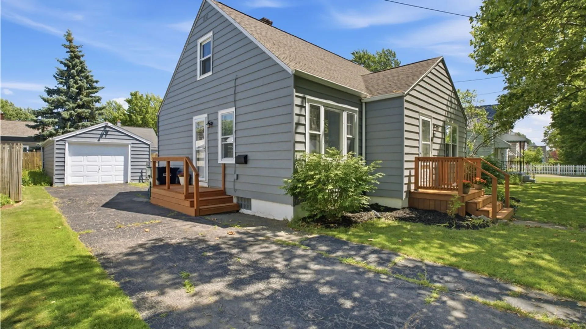 Property at 707 81st Street, Niagara Falls, NY 14304 3
