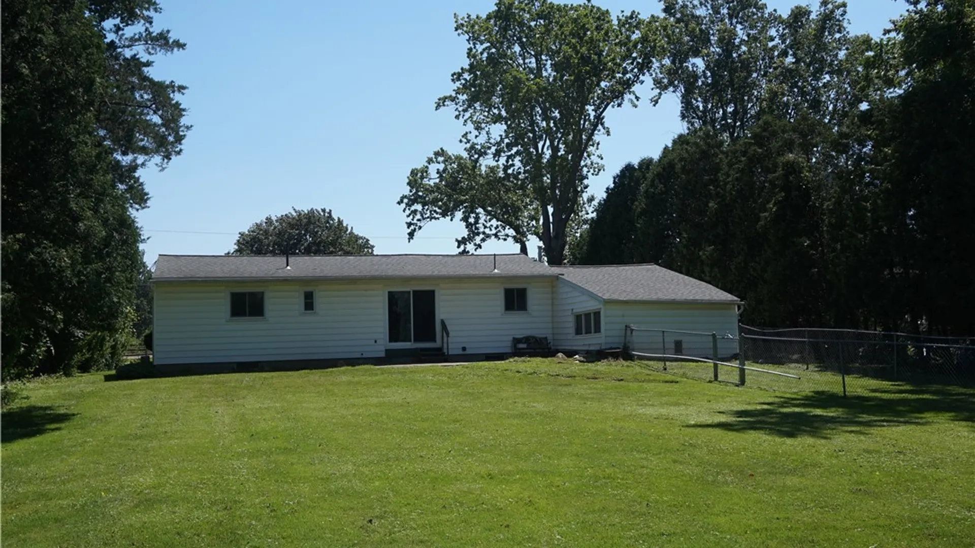 Property at 890 Peck Road, Parma, NY 14468 44