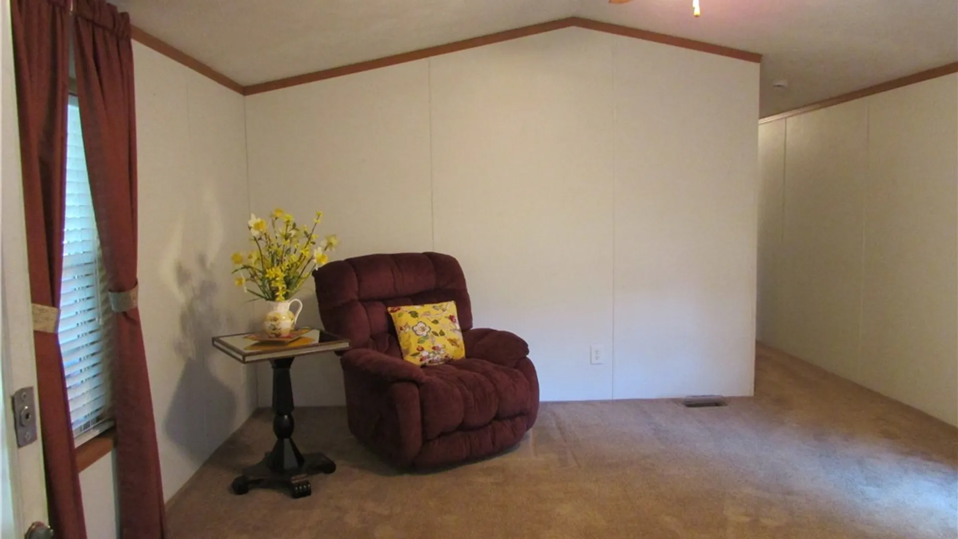 Property at 13 Glazer Drive, Penfield, NY 14625 11