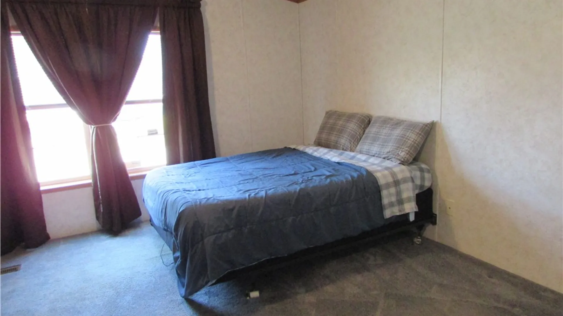 Property at 13 Glazer Drive, Penfield, NY 14625 18