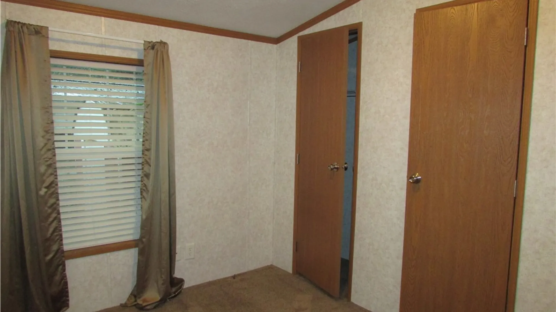 Property at 13 Glazer Drive, Penfield, NY 14625 25