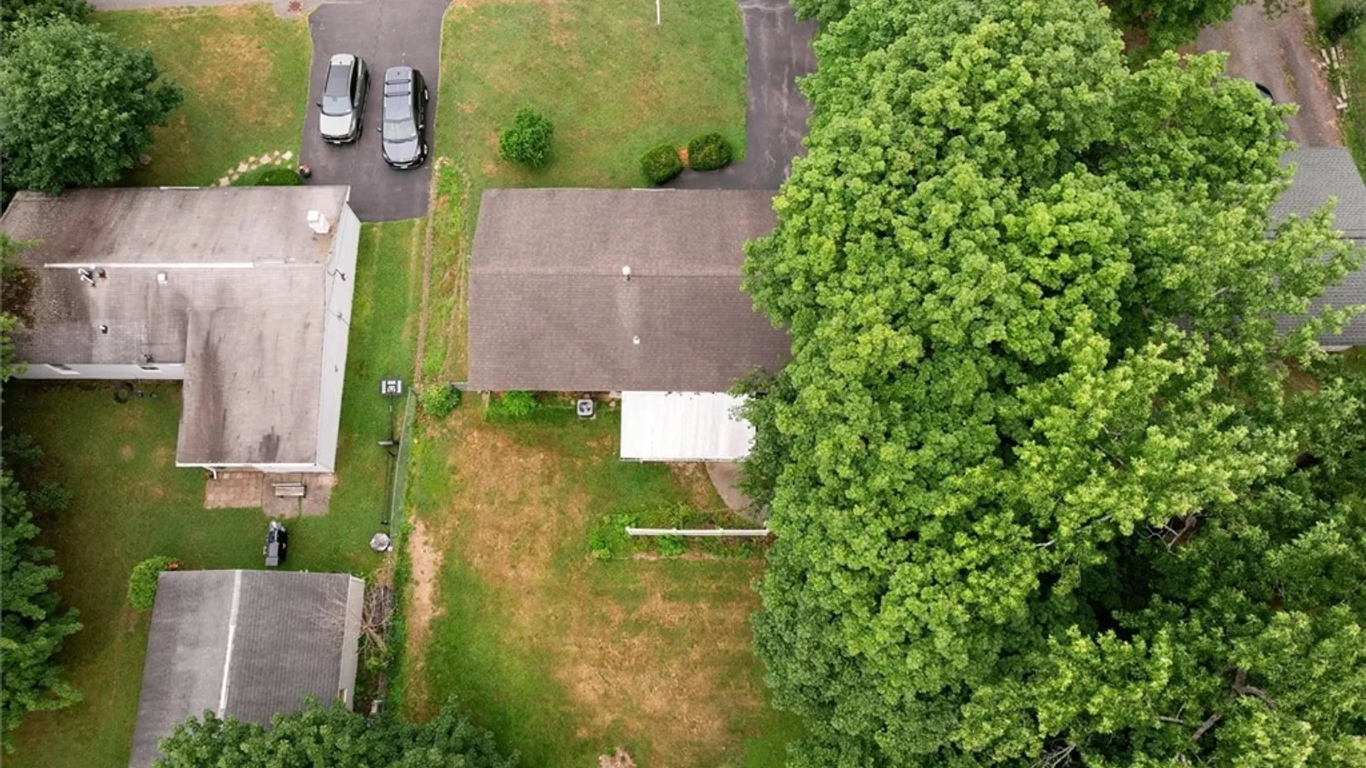 Property at 504 Deerwood Road, Utica, NY 13502 9