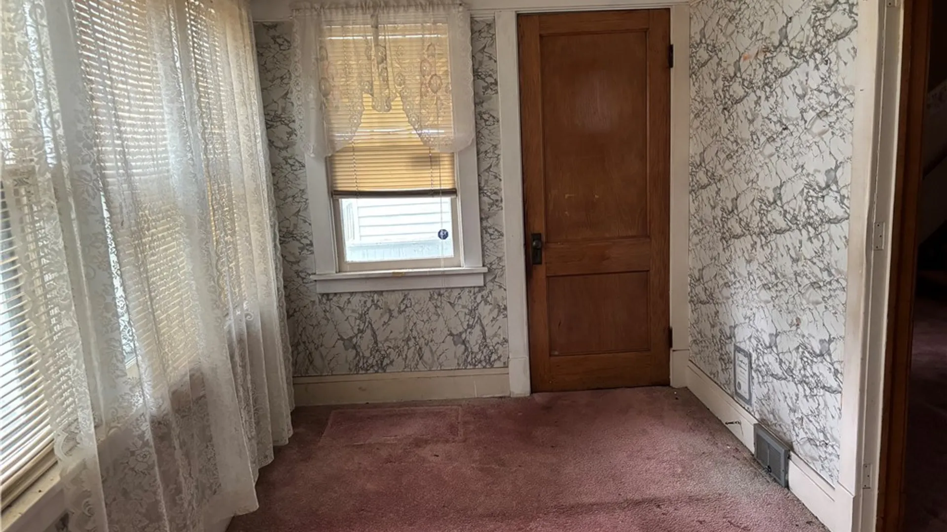 Property at 454 Wyoming Avenue, Buffalo, NY 14215 4