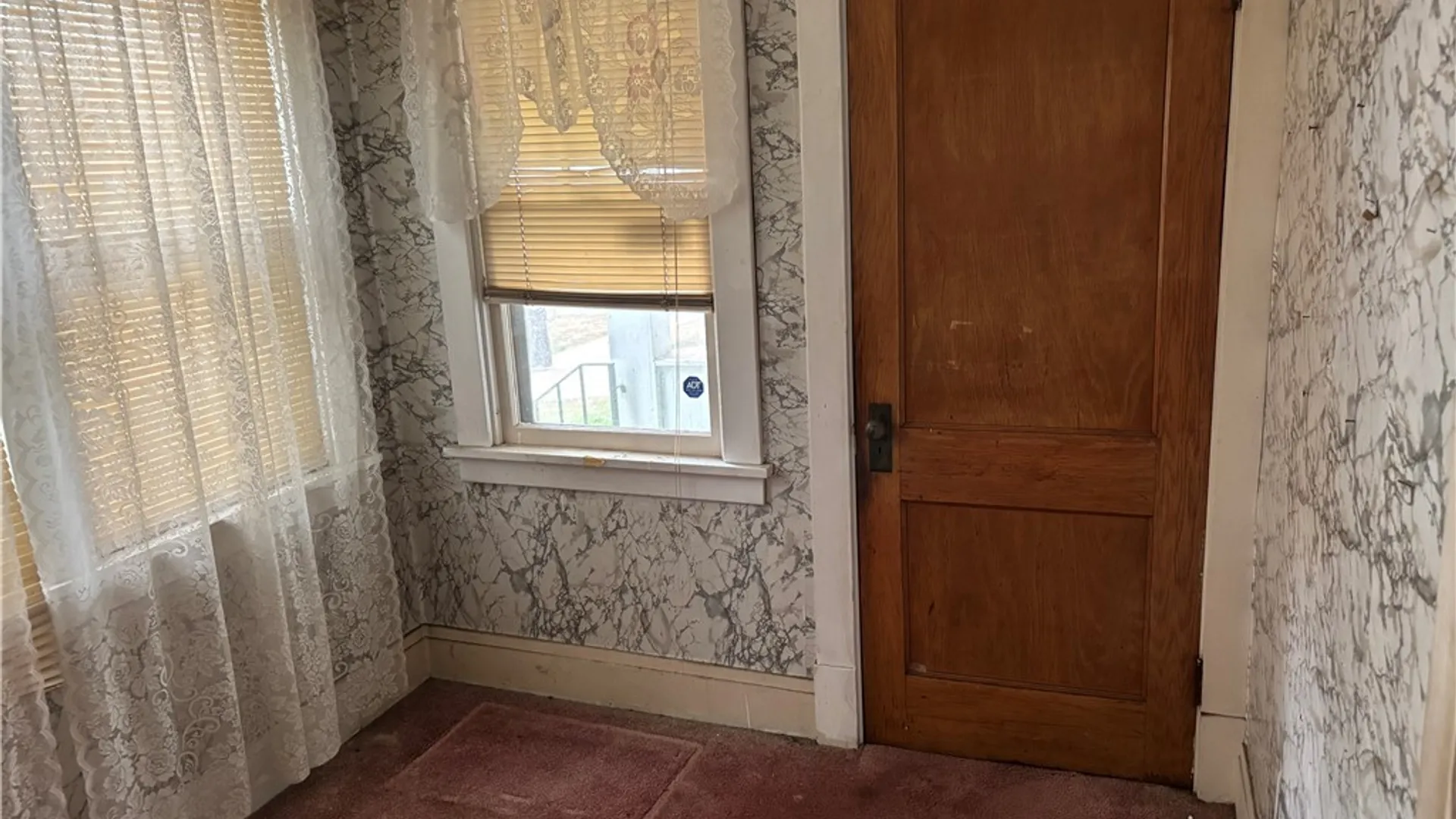 Property at 454 Wyoming Avenue, Buffalo, NY 14215 5