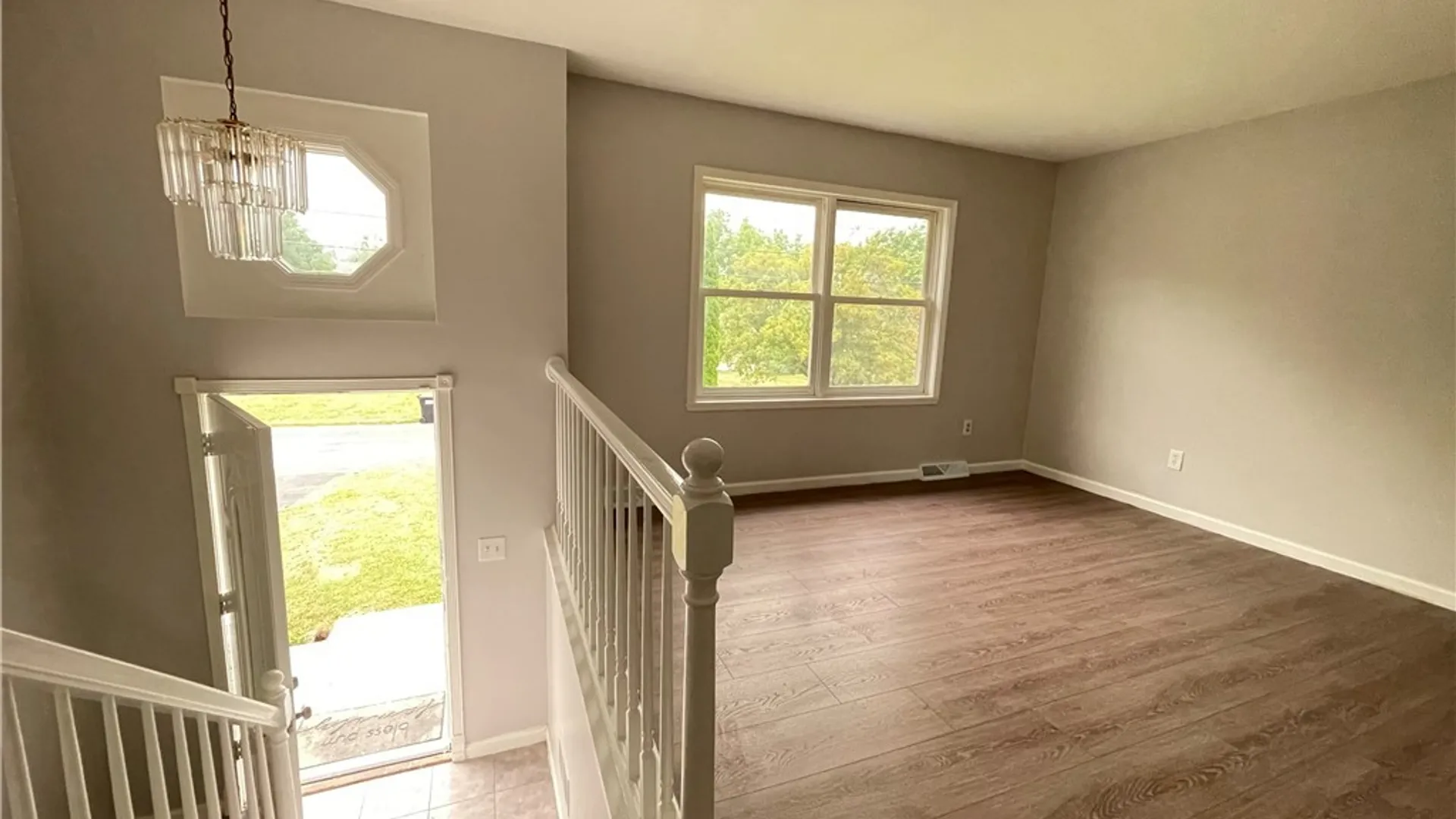 Property at 820 Northway Street, Syracuse, NY 13224 3