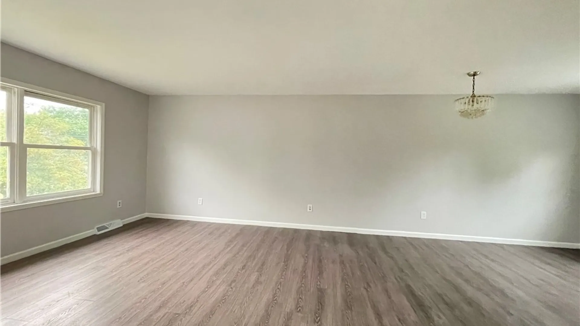 Property at 820 Northway Street, Syracuse, NY 13224 7