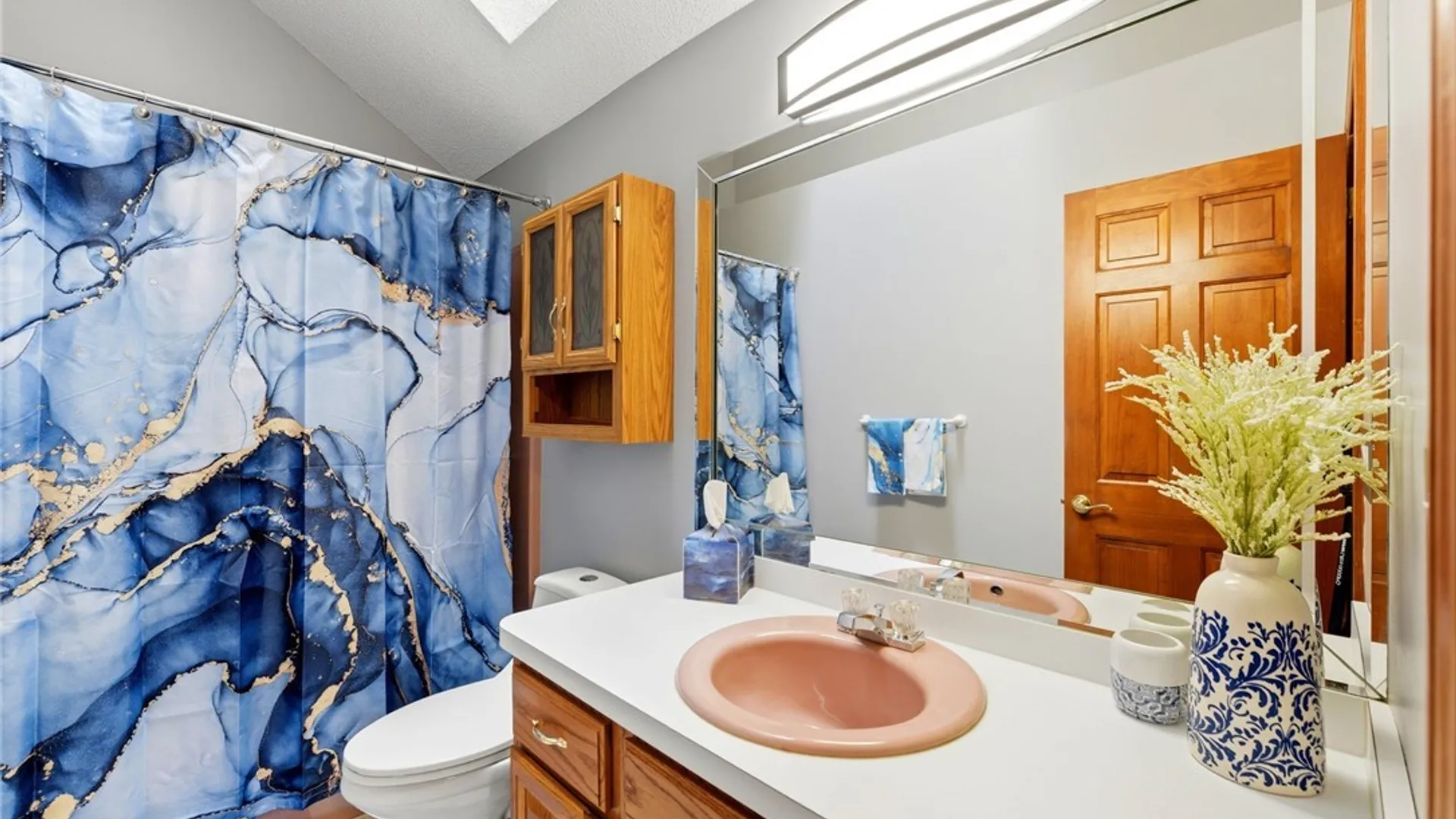 Property at 30 Ashwood Lane, Orchard Park, NY 14127 46