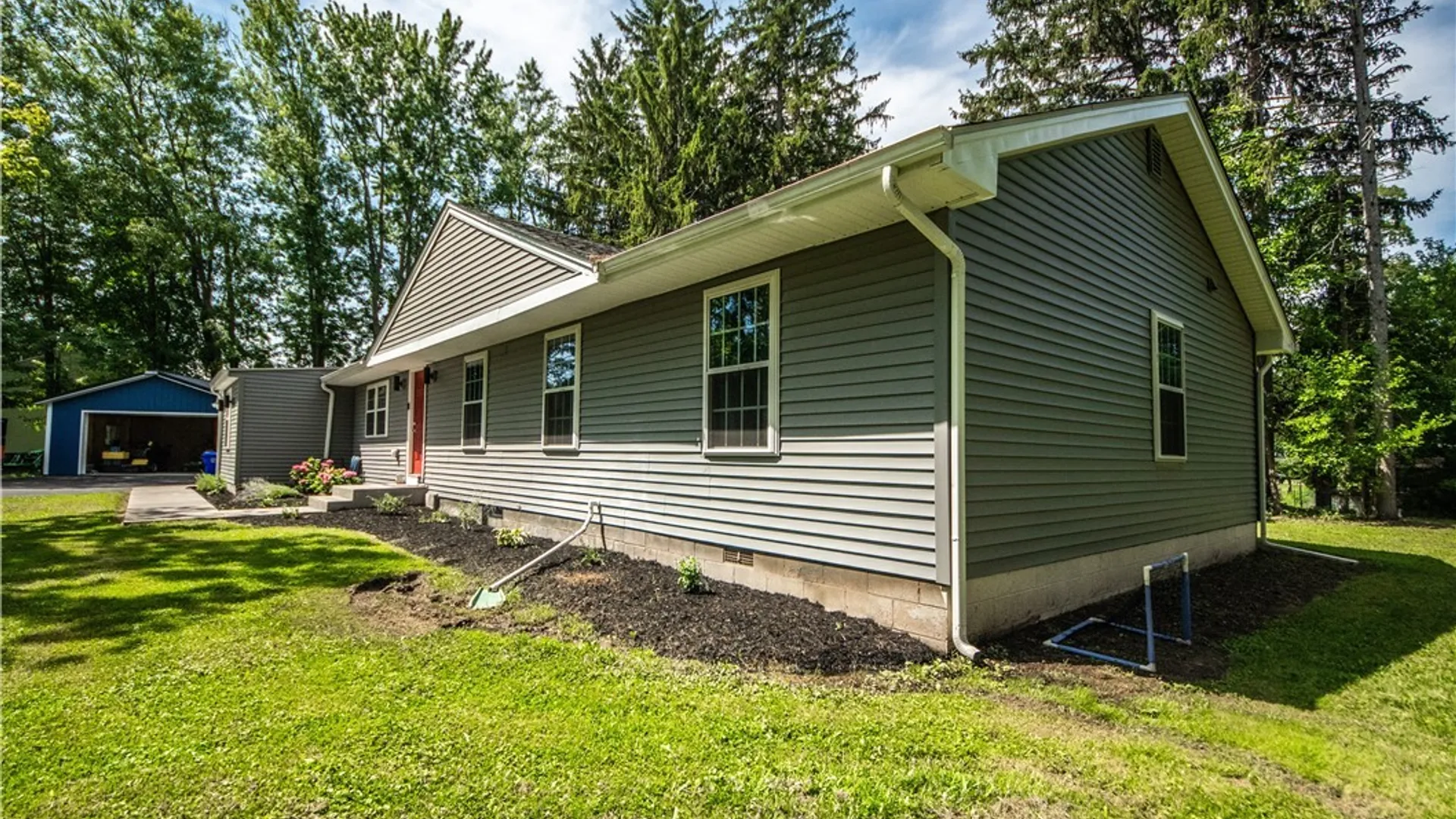 Property at 2964 Rosemarie Circle, Newfane, NY 14108 11