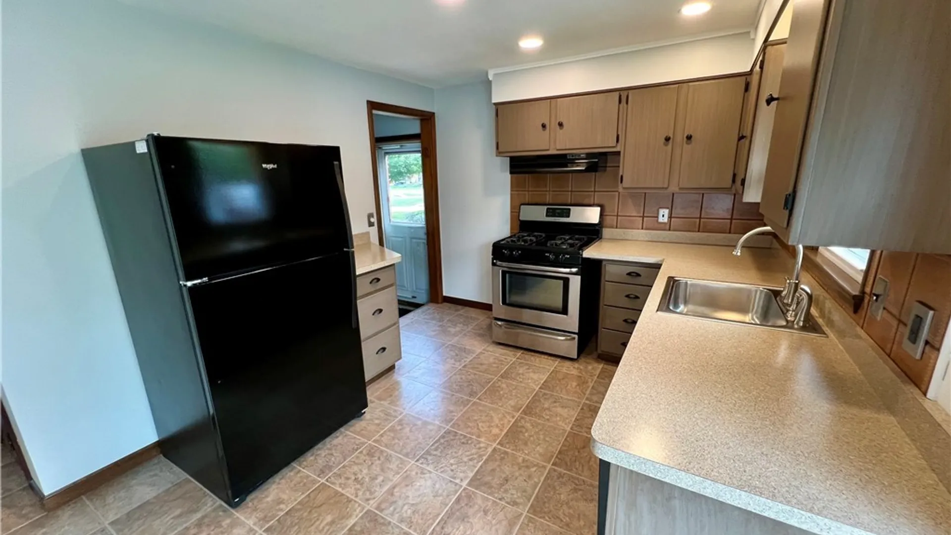 Property at 17 Greenhill, West Seneca, NY 14224 15
