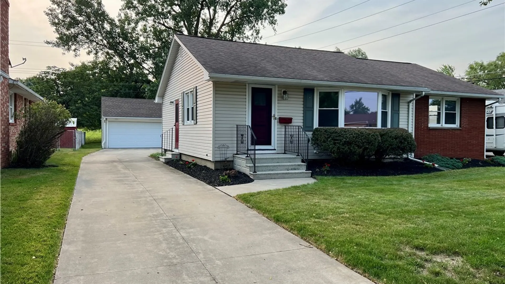 Property at 17 Greenhill, West Seneca, NY 14224 4